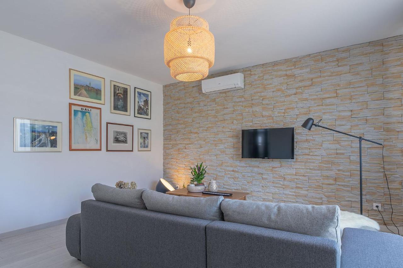 Premium 100M2 Sea View Apartment Liznjan Bagian luar foto